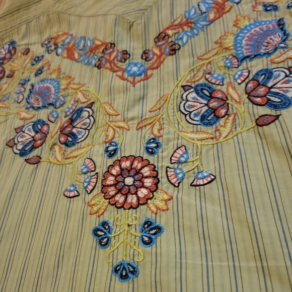 Johnny Was 3J Workshop Button Down Floral Embroidered Shirt, M - Picture 12 of 14